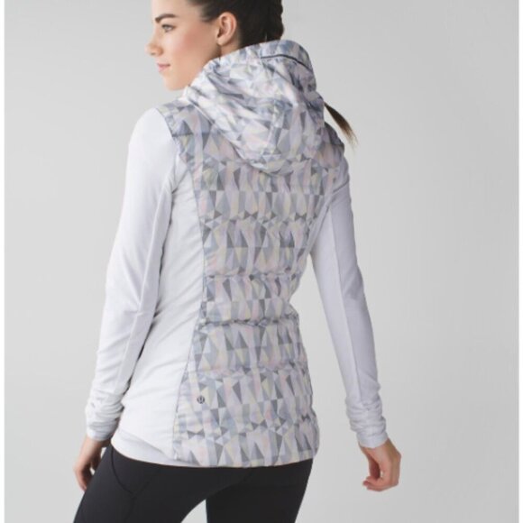 EC Lululemon Fluff Off Pullover - Size 8 - Picture 1 of 6